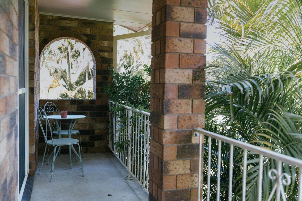 Gosford Palms Motor Inn Exterior photo